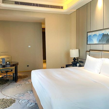 Wanda Realm Longyan Hotel Bagian luar foto